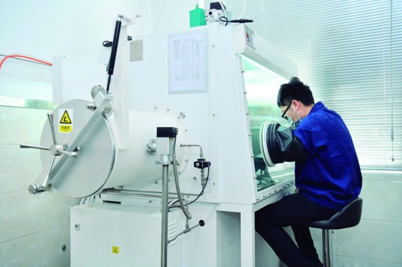 广州红木家具:传承经典与现代设计的魅力