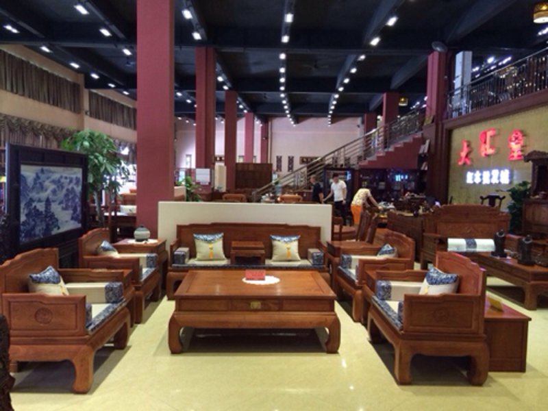 广州红木家具:传承经典与现代设计的魅力